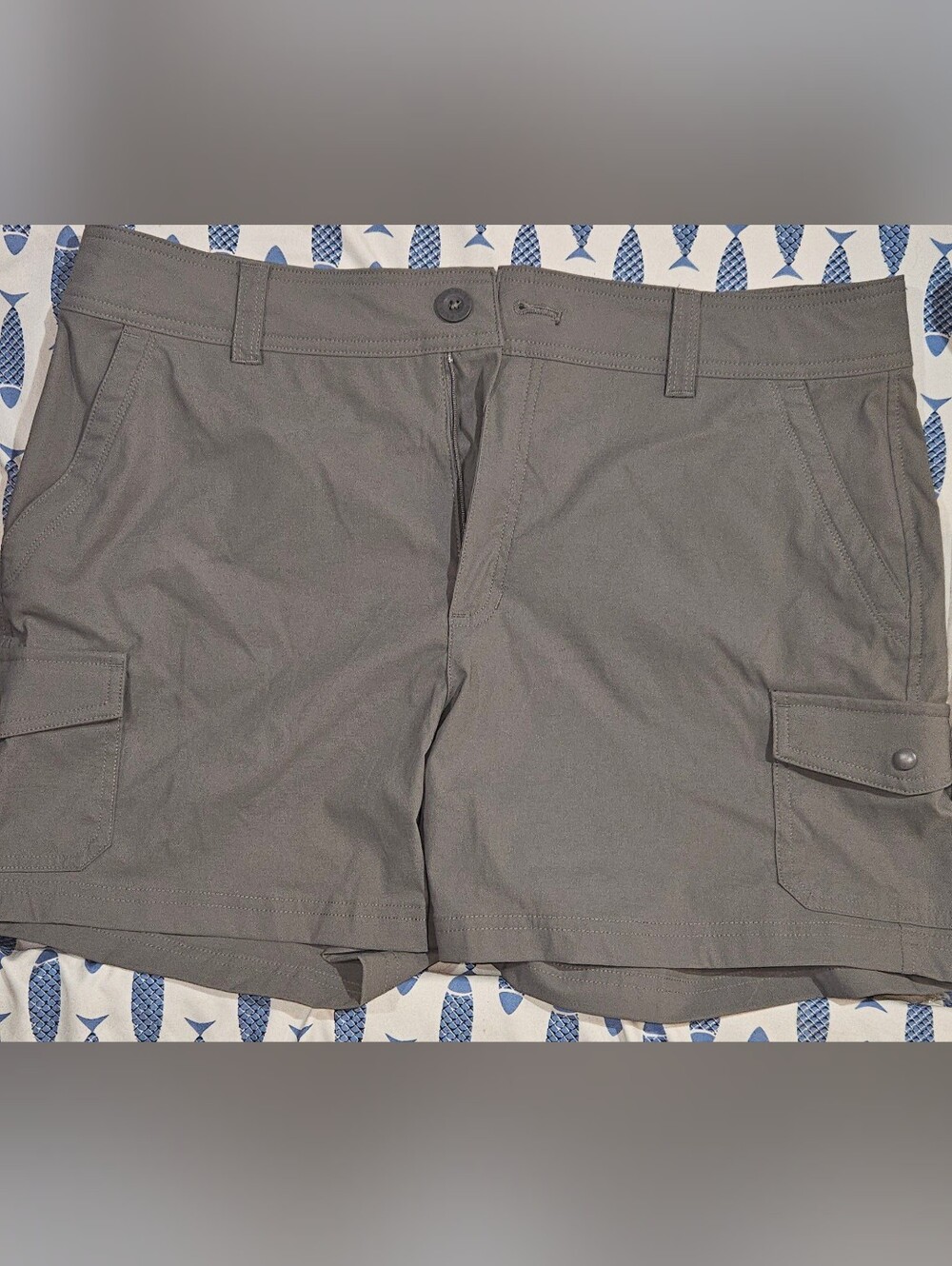Eddie Bauer  Light Gray